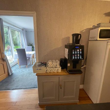 Haymills Guesthouse Solihull Bagian luar foto